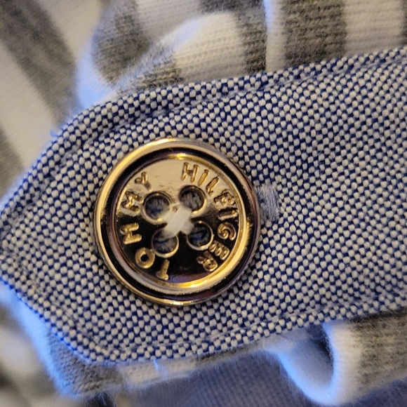 Tommy Hilfiger gray white stripe 3/4 sleeve round neck top blue trim top…SP EUC - Picture 11 of 11